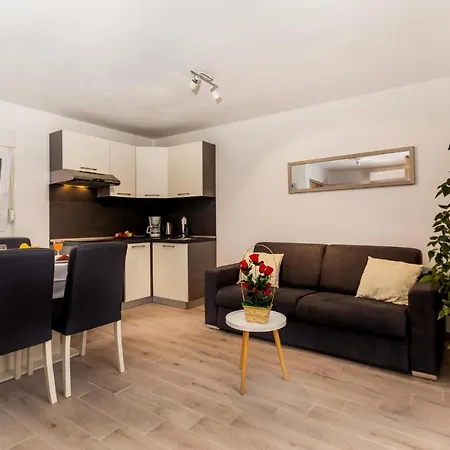 Amazing House With Pool * Medulin