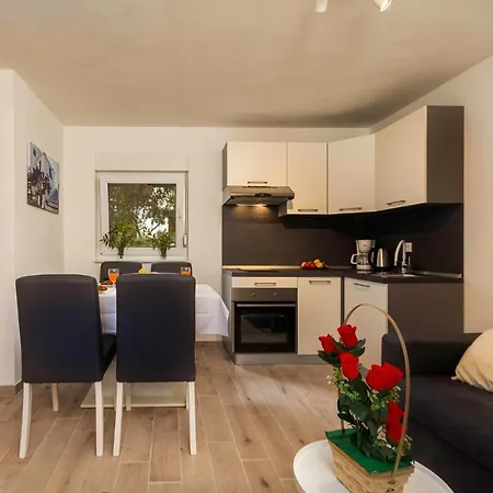 Amazing House With Pool Holiday home