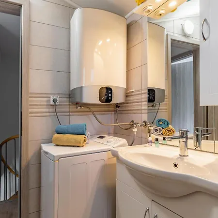 Amazing House With Pool Holiday home *