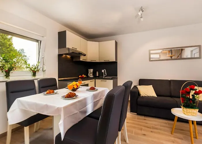 Amazing House With Pool Σπίτι διακοπών Μεντουλίν