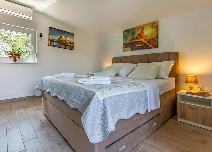 Amazing House With Pool * Medulin